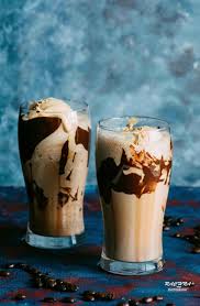 COLD COFFEE WITH CREAM